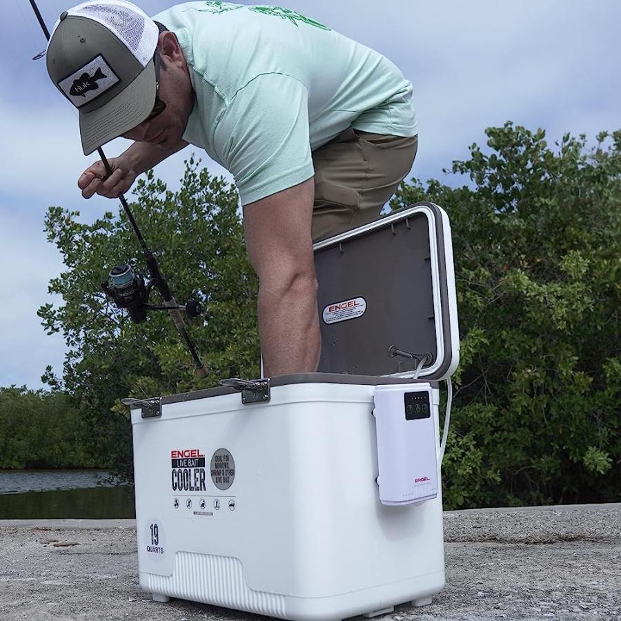 ENGEL ULTRA QUIET LITHIUM-ION USB RECHARGEABLE LIVE BAIT AERATOR PUMP & BUBBLER WITH UNIVERSAL CLIP FITS MOST BAIT BUCKETS (WHITE) |  | 03