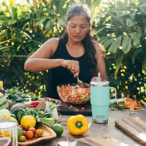 YETI RAMBLER 25 OZ STRAW MUG, VACUUM INSULATED, STAINLESS STEEL, WHITE | YETI | 01