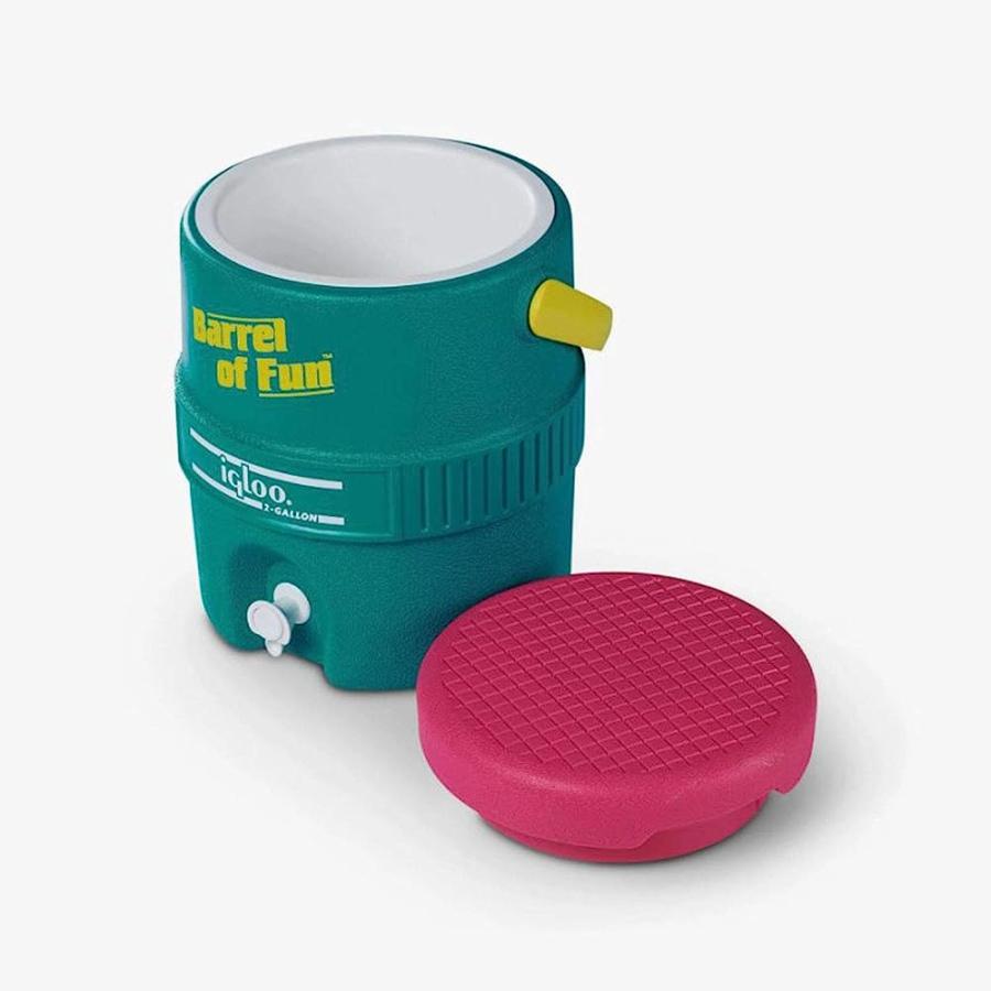 IGLOO SPECIAL EDITION RETRO 2 GALLON BARREL OF FUN INSULATED JUG, JADE | LES CREATIONS | 02