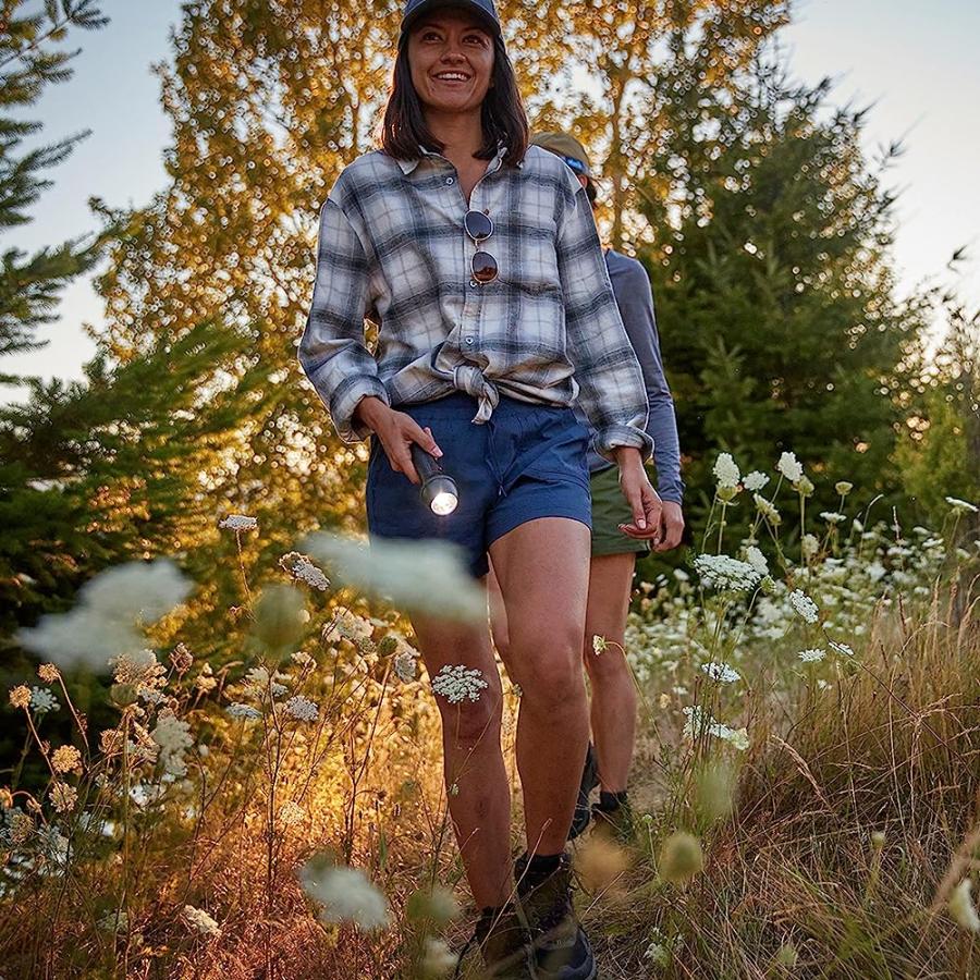 COLEMAN 1500 LUMENS CLASSIC RECHARGE LED FLASHLIGHT | Coleman | 06