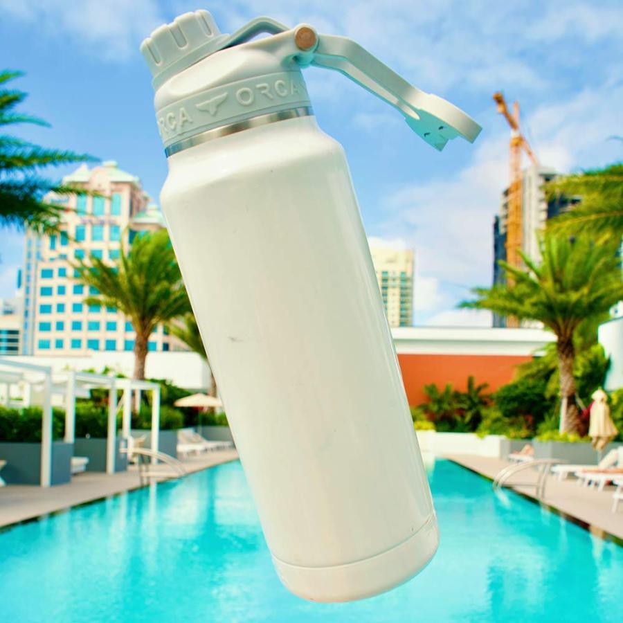 ORCA HYDRA 34 OZ. 18/8 STAINLESS STEEL INSULATED WATER BOTTLE, SCREW TOP SPORTS BOTTLE, POWDER COATED, WITH SILICONE GRIP WHALE TALE HANDLE, TOP | LES CREATIONS | 05