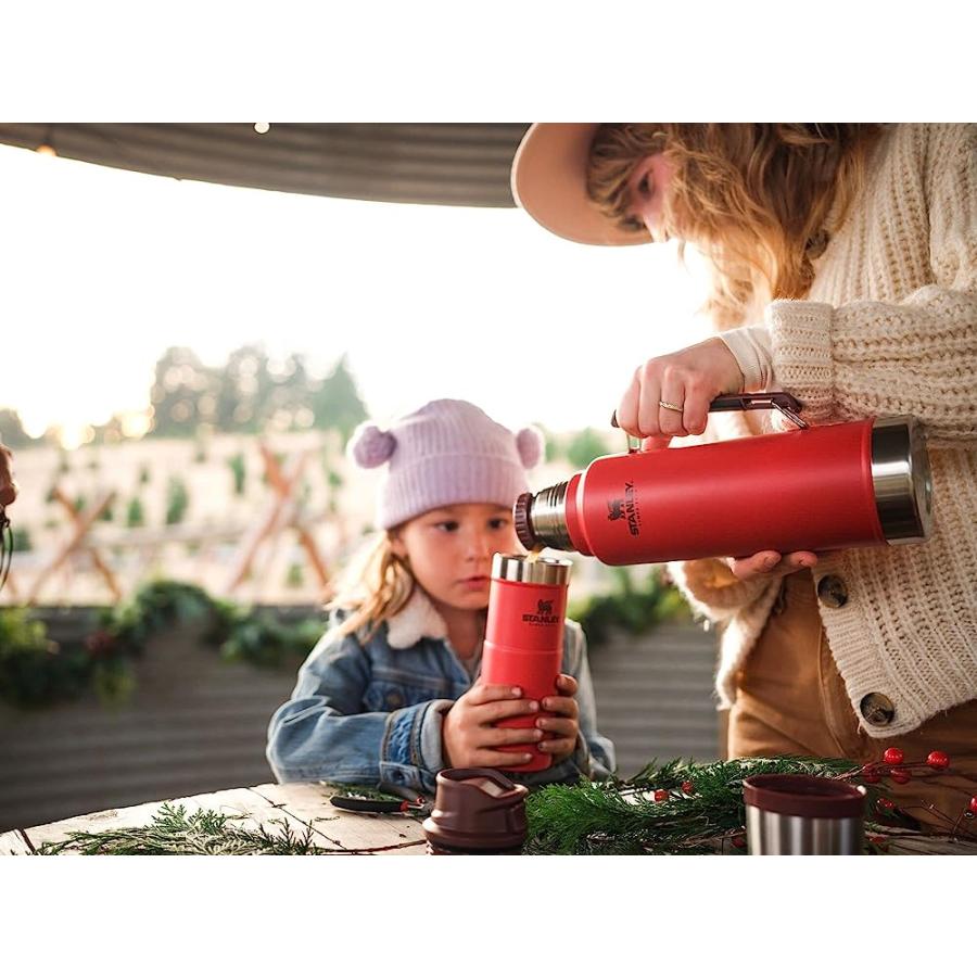 STANLEY LEGENDARY CLASSIC BOTTLE 1.5QT LAVA | STANLEY | 08