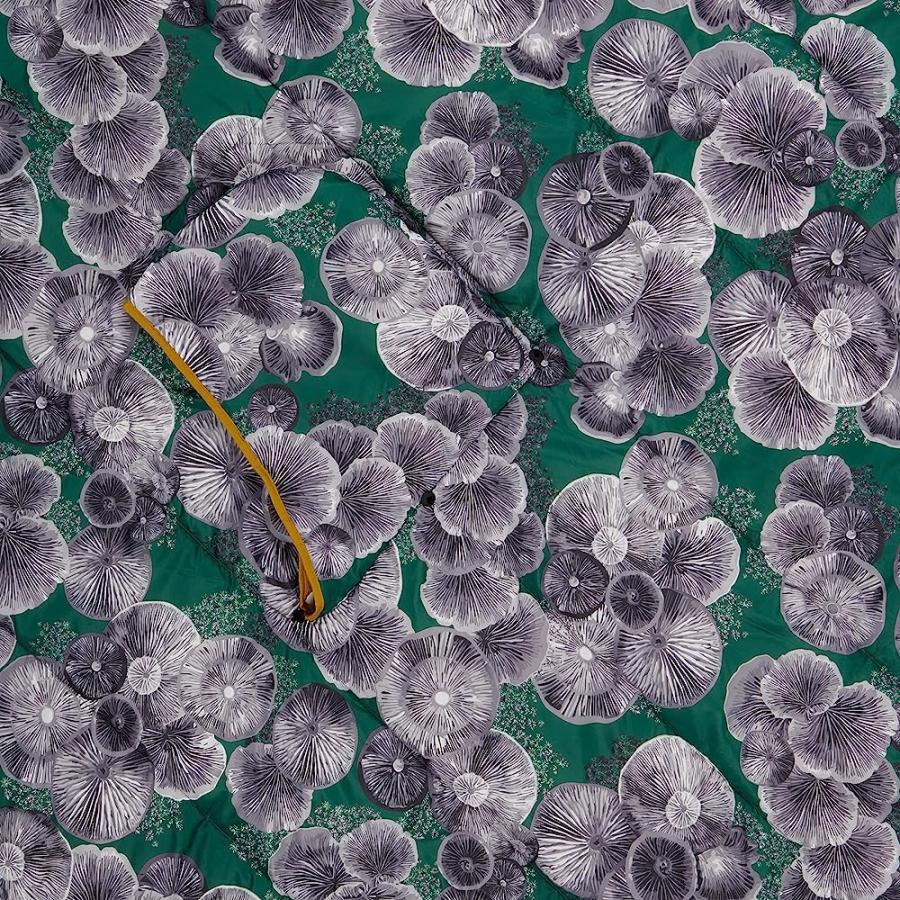 KELTY HOODLIGAN BLANKET - PONCHO WEARABLE CAMPING AND CASUAL INSULATED BLANKET WITH OPTIONAL HOOD, OLIVE OIL | KELTY | 02