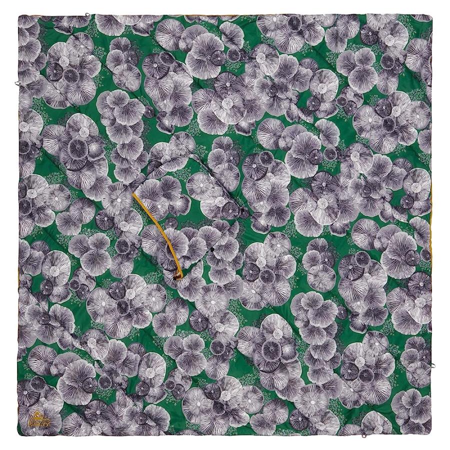 KELTY HOODLIGAN BLANKET - PONCHO WEARABLE CAMPING AND CASUAL INSULATED BLANKET WITH OPTIONAL HOOD, OLIVE OIL | KELTY | 04