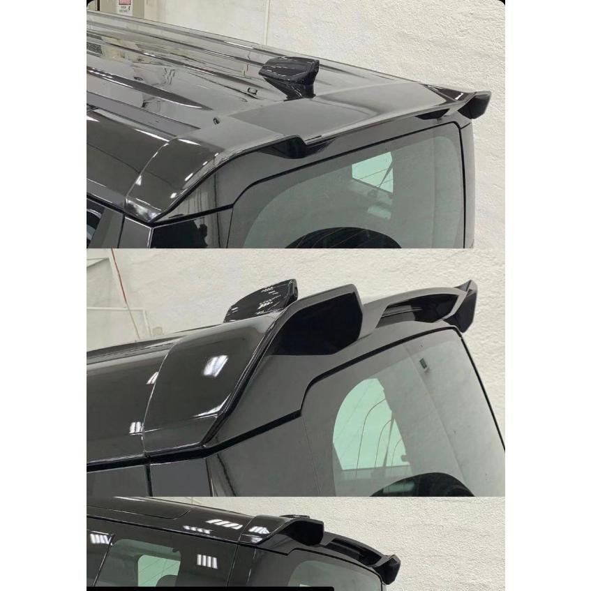 輸入パーツ】 Landrover Defender 2020 REAR spoiler ブラック