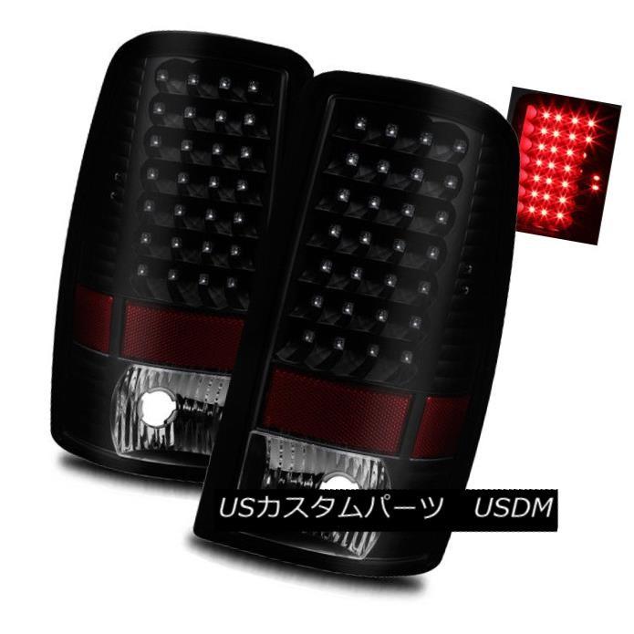 テールライト 00-06シボレー・サバーバン/タホ・ブラック・スモークLH