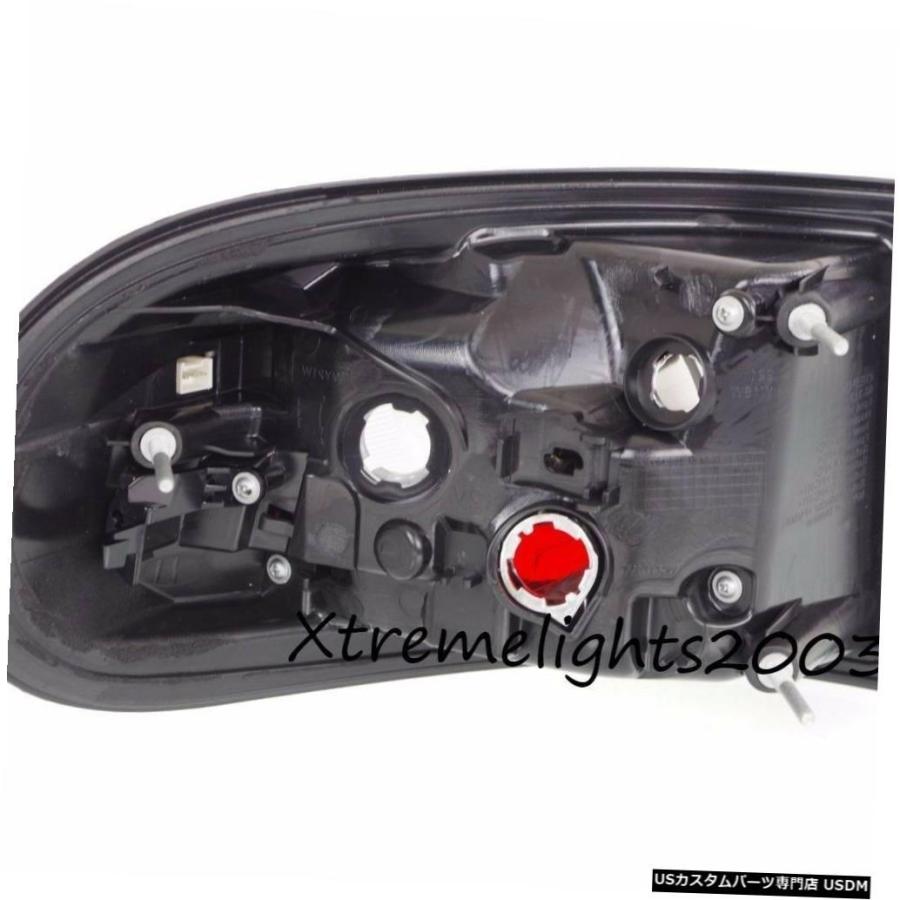 Tail light TOYOTA FJ CRUISER 2010 2011 2012右助手席テールライトリアランプテールライト  TOYOTA FJ_1