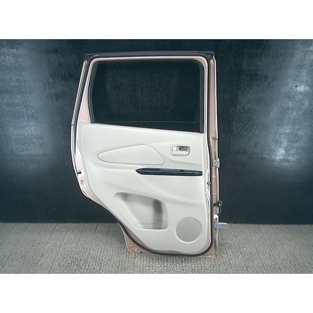 eKワゴン B11W 左リアドア 左後ろドア P38 5730B407 : 宇野自工 