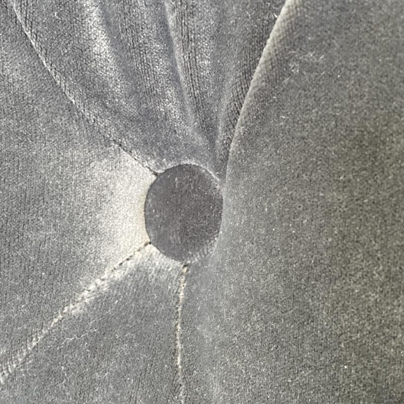 【新品】 チェスターフィールド ソファ 布張り 3人掛け ジェニファーテイラー 三人 スティール グレー ソファー 布製 高級 クラシック テイスト 63022-MVS 【GM2516207220】(91520円)