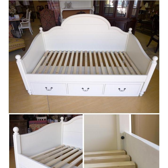 ベッドフレーム シングル デイベッド 収納 ベッド下 収納付き 白  