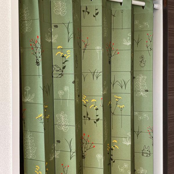 アコーディオンカーテン となりのトトロ ジブリ パタパタカーテン 96cm幅 200cm丈 間仕切り カーテン トトロ 草かげの中から 目隠し パーテーション |  | 03