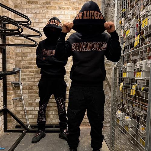 SYNA WORLD OTH HOODIE 【BLACK / ROSE GOLD】プルオーバーパーカー