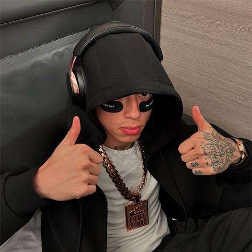 SYNA WORLD NEOPRENE EMBOSSED HOODIE エンボス フーディー