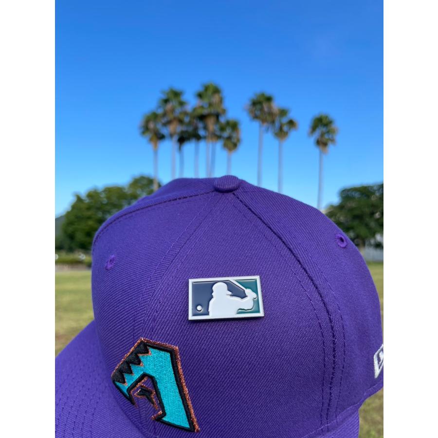 【メール便対応】Exclusive Custom "Batter Man" Pins エクスクルーシブ カスタム "バッターマン" ピンズ | 