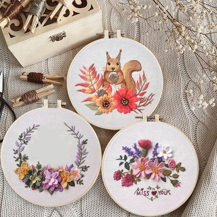 ラブロス　ブラック　花柄刺繍　新品未使用 ラブロスブラック花柄刺繍新品未使用