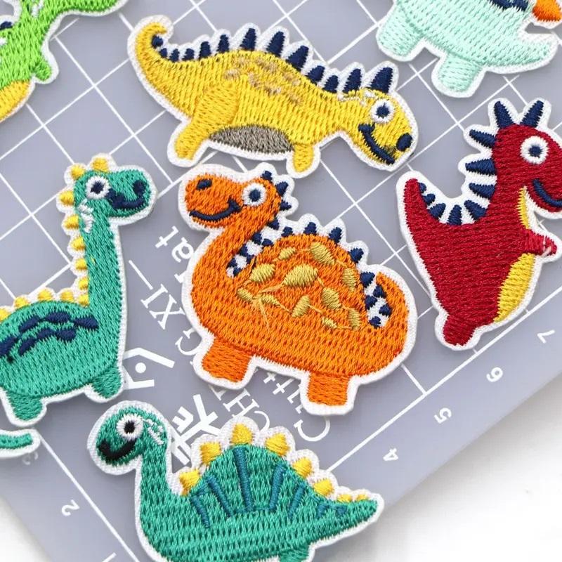 恐竜　アイロンワッペン　お名前ワッペン　ダイナソー　ティラノサウルス　刺繍 ワッペン 7枚セット 恐竜 ダイナソー ティラノサウルス 子供 アイロン
