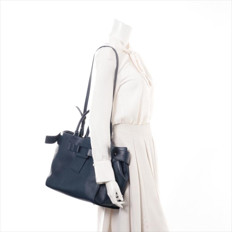 Roger Vivier ロジェ ヴィヴィエ レザー ハンドバッグ ネイビー Roger Vivier ロジェ ヴィヴィエ レザー ハンドバッグ ネイビー
