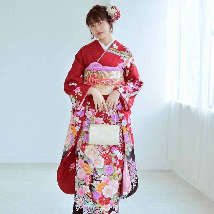 赤い花柄 振袖 着物 成人式 赤い花柄 振袖 着物 成人式 赤地 レトロな花柄｜振袖ギャラリー |