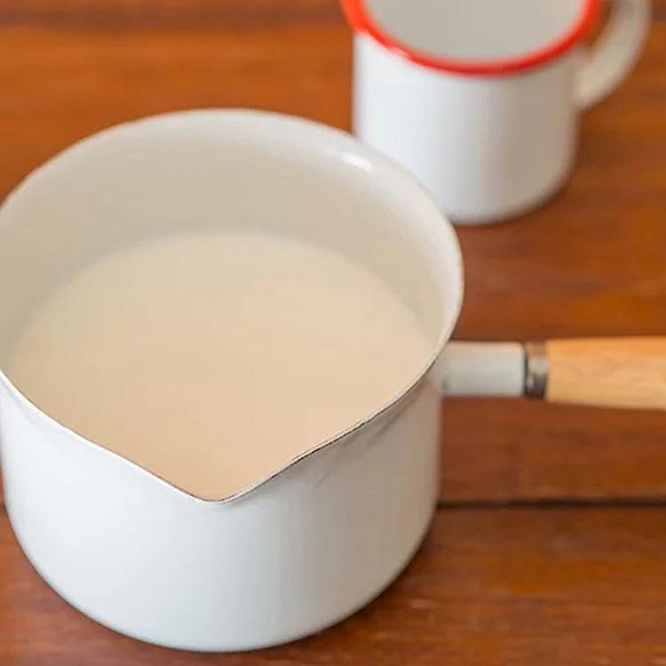 ホーロー ミルクパン 片手鍋食器 10.5cm 0.7L IH対応 ミニ 鍋 なべ 白 シンプル 琺瑯 ホーロー鍋 コンパクト  :2401610400:浴衣通販 utatane - 通販 - Yahoo!ショッピング