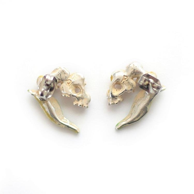 ピアス レディース アクセサリー パルナートポック レトロ すずらん