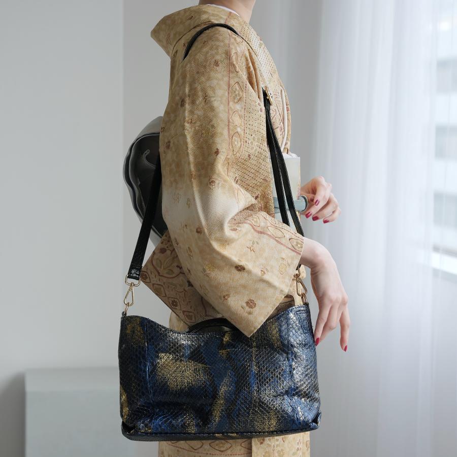 YONFA♡Pythonバック♡ Stella McCartney Black Faux-Python Small Falabella Tote Bag