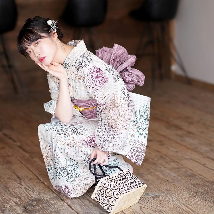 浴衣 セット レディース フリーサイズ ３点セット 浴衣 帯 下駄 ベージュ クリーム 花火 縞 ストライプ 広がる菊花火 浴衣通販 Utatane 通販 Yahoo ショッピング