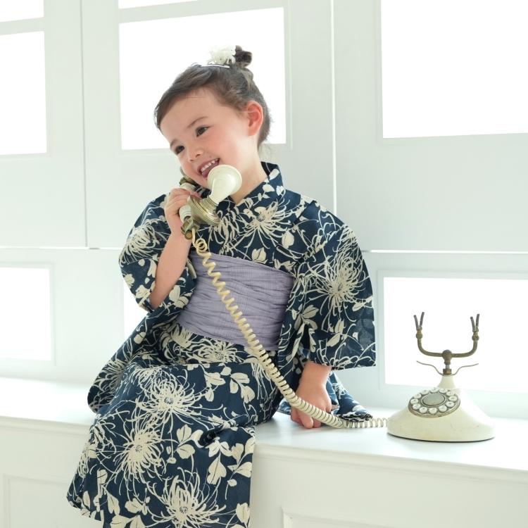 浴衣 子供 女の子 子供浴衣 3点セット 浴衣 帯 下駄 Utatane 古典柄 レトロ アンティーク系 ゆかた セット 花柄 紺系 浴衣通販 Utatane 通販 Yahoo ショッピング