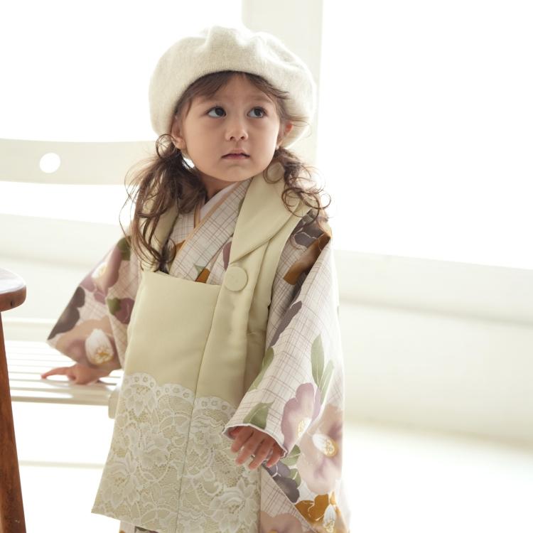 七五三 着物 3歳 販売 女の子 七五三セット utatane レトロモダン系 七五三 3歳 花 オフ白系 着物 身丈 七五三 3歳 販売 長襦袢 ベレー帽 草履 足袋 5cm 袖丈