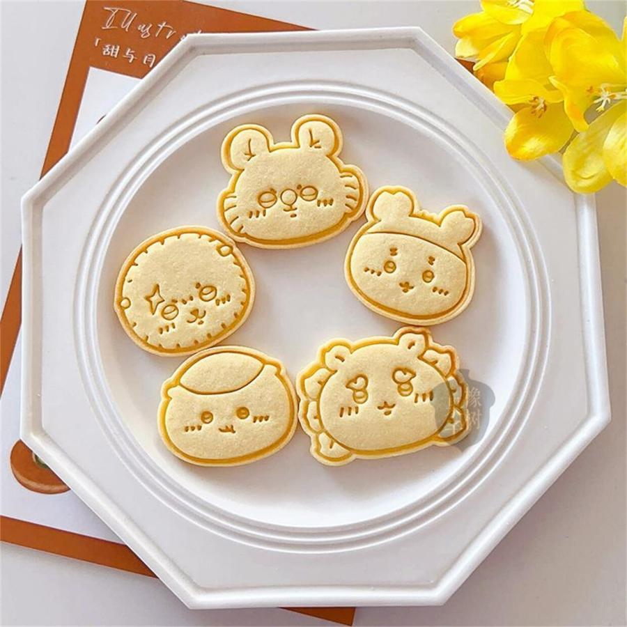 8点セット クッキー型抜き ちいかわ ハチワレ うさぎ モモンガ DIY焼き