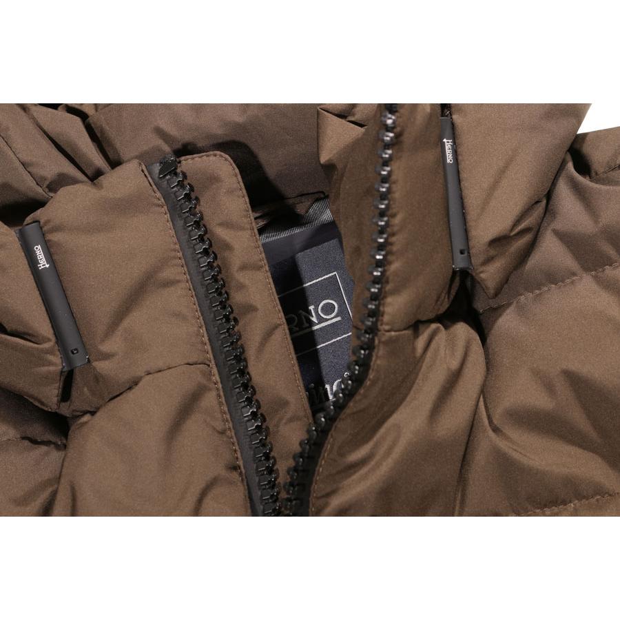 HERNO （ヘルノ） ダウンジャケット Pl119UL-11106-7400 カーキ 54 【W29171】の画像