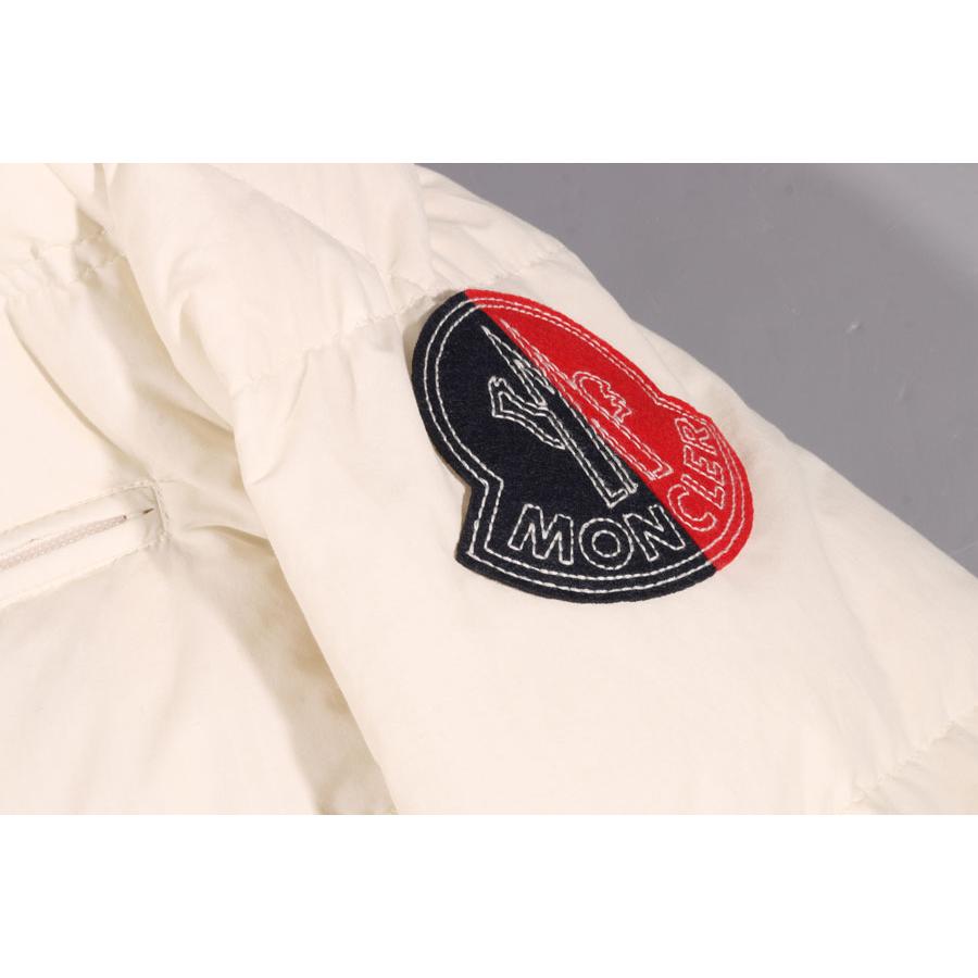 Moncler（モンクレール） ダウンジャケット BEARDMOR ホワイト 2 30207 【W30207】の画像