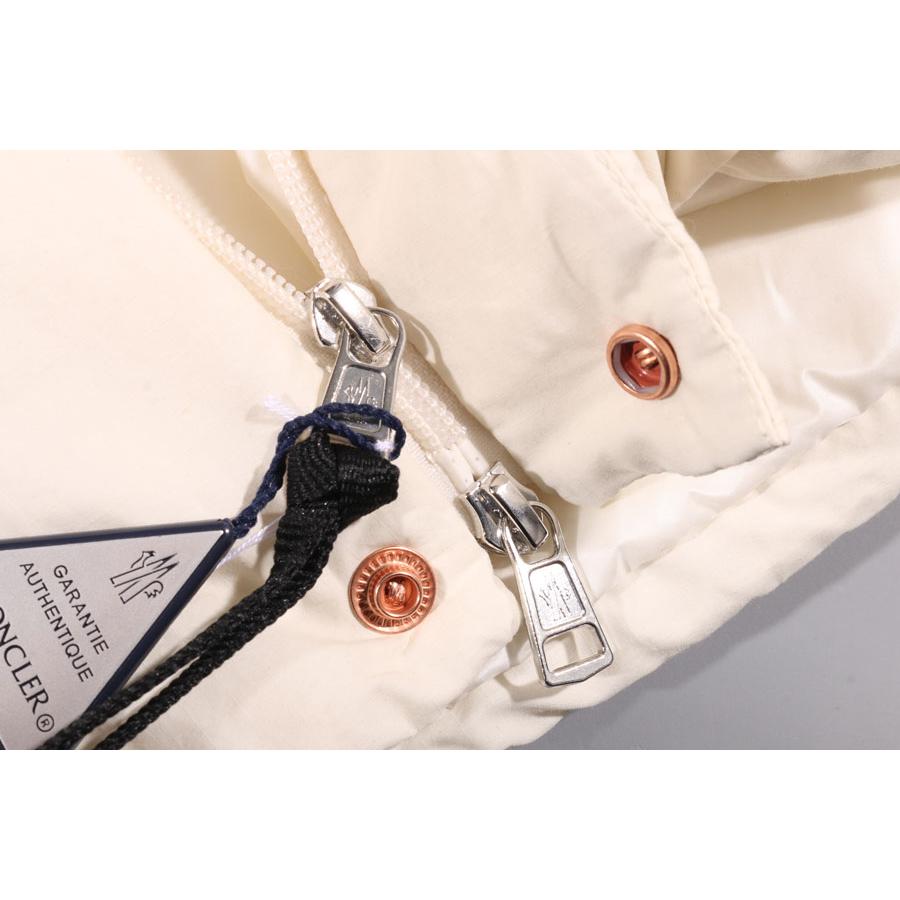 Moncler（モンクレール） ダウンジャケット BEARDMOR ホワイト 2 30207 【W30207】の画像