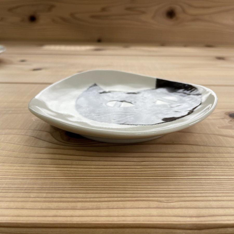 美濃焼 ねこ＊まるけ ミツメル 13.7cm三角プレート／取り皿