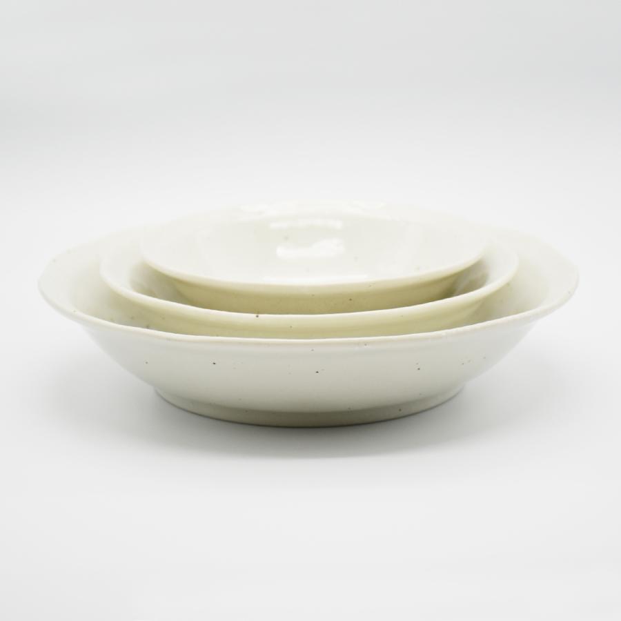 美濃焼 雪粉引 4寸浅鉢 和食器 おしゃれ モダン シンプル : 食器 高橋