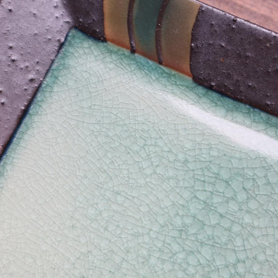 長期在庫品SALE】有田焼 二色帯抜ヒワ青磁角渕焼皿 : 有田焼 器の華