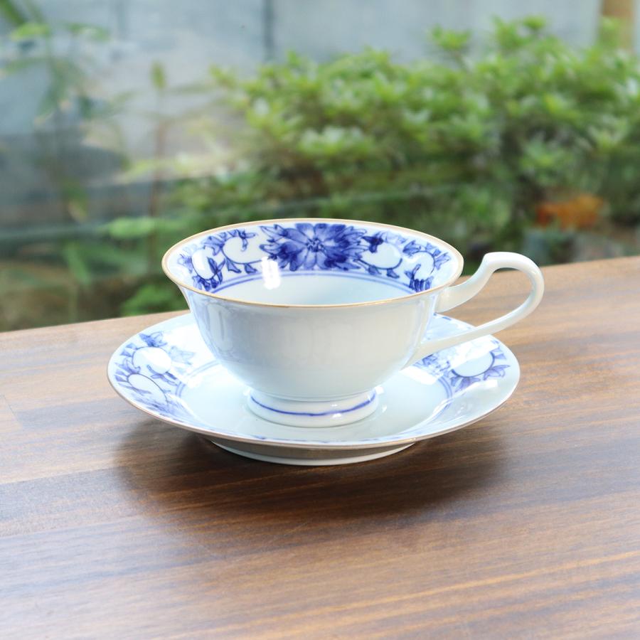 有田焼き？のティーカップ。 有田焼 紅茶碗 菊 : 有田焼 器の華 まるふく - 通販 - Yahoo!ショッピング