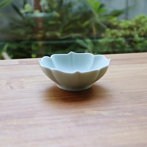 まるふくオリジナル】有田焼 桔梗渕小鉢 青磁 : 有田焼 器の華 まる 