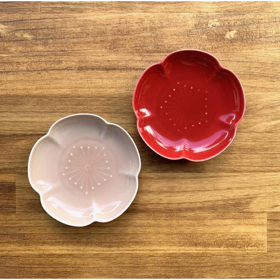 梅結び　食器　有田焼　お皿　レッド、シルバー　4枚セット 梅結び 食器 有田焼 お皿 レッド、シルバー 4枚セット