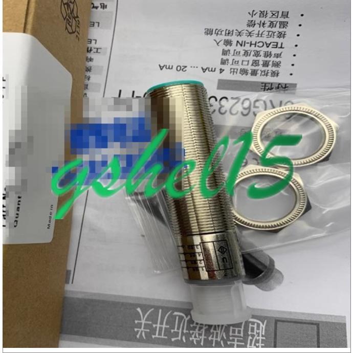 avydx938657d3b8