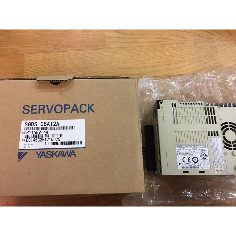 新品 新品 未使用 SGDS-08A12A サーボパック 保証
