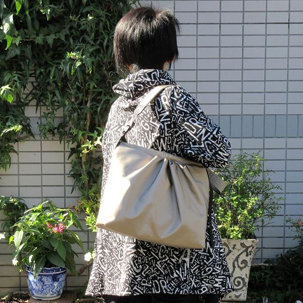 PELLE BORSA Cheers ペレボルサ チアーズ レディ−ス A4サイズ対応 タブレット収納可能 セミショルダー ショルダーバッグ 4675の画像