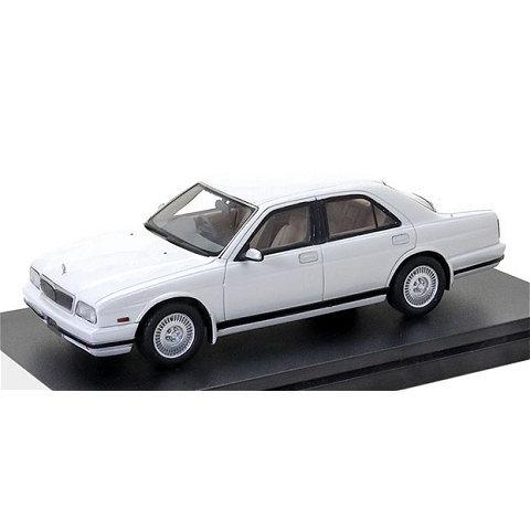 日産（NISSAN） ニッサン シーマ タイプ III リミテッド L 1991