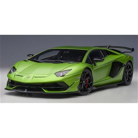 ランボルギーニ アヴェンタドール SVJ マットグリーン （1/18 オートアート79178）
