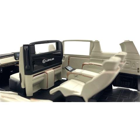 トヨタ（TOYOTA） レクサス LM 500h ソニックチタニウム 4席ソリス