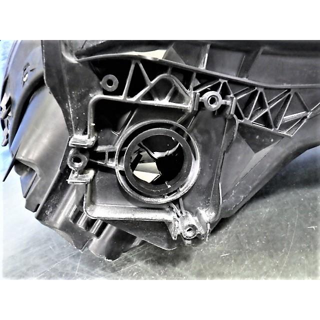 1289 フィット ハイブリッド GP1 前期 右ライト HID P9604 レンズ美品