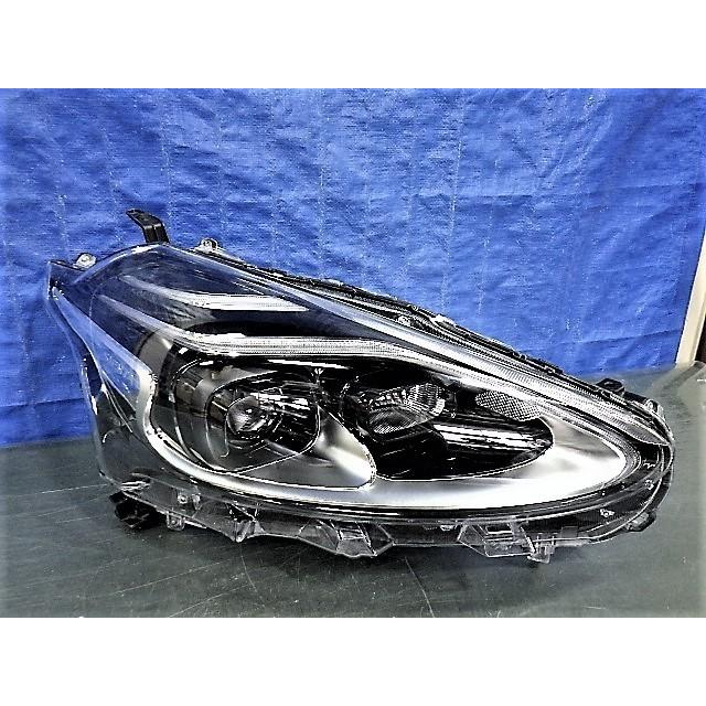 シエンタ 6AA-NHP170G後期 右 ライト ICHIKOH 52-317 シエンタ 6AA-NHP170G後期 右 ライト ICHIKOH 52-317