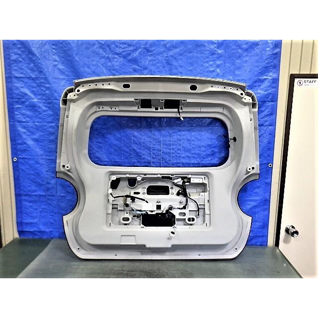 B146 キャスト スタイル LA250S LA260S リアゲート バックドア 67500