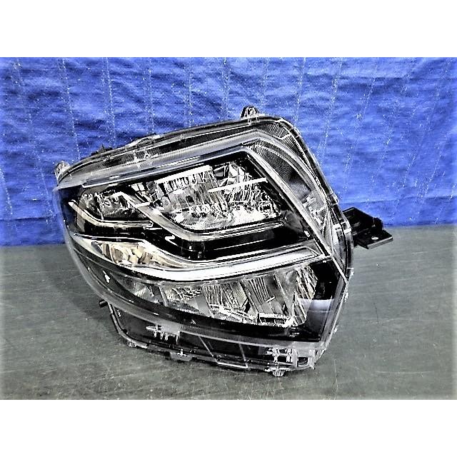 1547 タントカスタム LA650S LA660S 右ライト LED 100-69075 レンズ美品