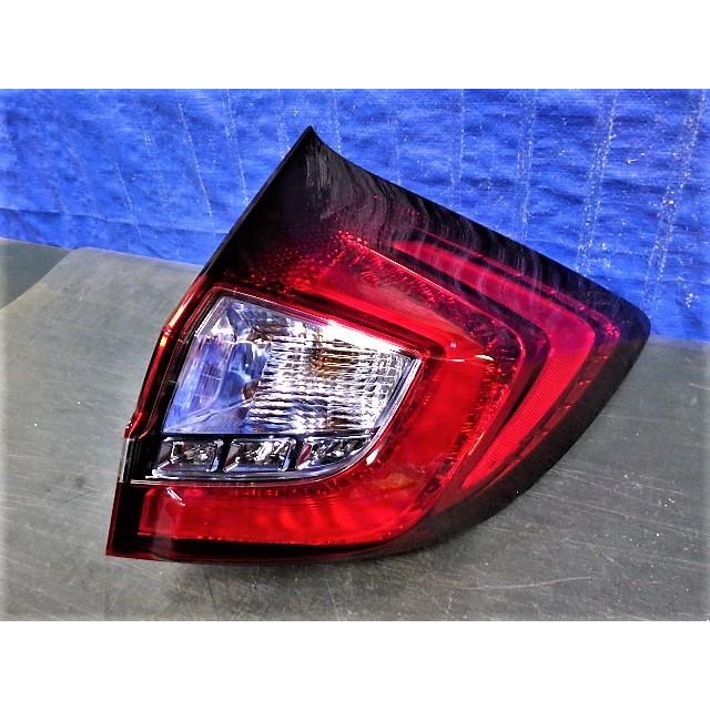 K1182 ジェイド 変わり種 FR4 前期 右尻っ方 LED 220-62207 美品