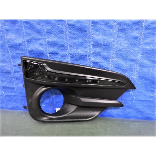 S114 インプレッサスポーツ GT2 GT3 GT6 GT7 前期 右フォグカバー LED